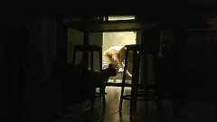 Jouer Une vraie ado amateur sexy se déshabille et montre sa chatte rasée - Compilation maison