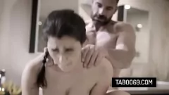 Jouer Valentina Nappi: Sexe de femme de chambre hardcore avec son patron