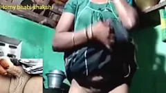 تشغيل عرض السرة الهواة في الهواء الطلق مع فتاة في سن المراهقة قرنية شاكشي وديكها الكبير BF