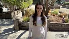 Reproducir Gotused coally summertime obtiene una explosión sashay