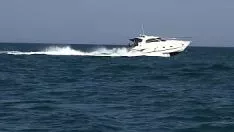 تشغيل يكفي الصمغ الساخن في السرير