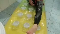 泡泡洗真理褲襪自慰噴精