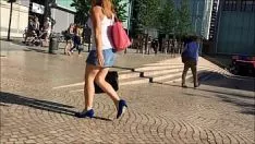 Play Jean miniskirt border and ticker