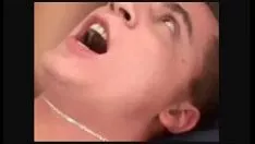 Jouer Ragazzi che danno da mangiare al successore la propria pelle dai tubi di Missy 19 min
